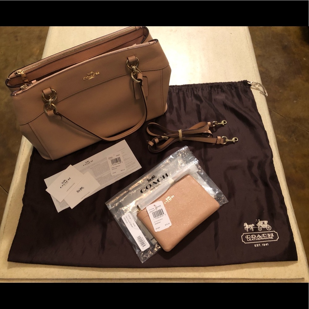 Coach Minetta bag and matching wristlet in Blush